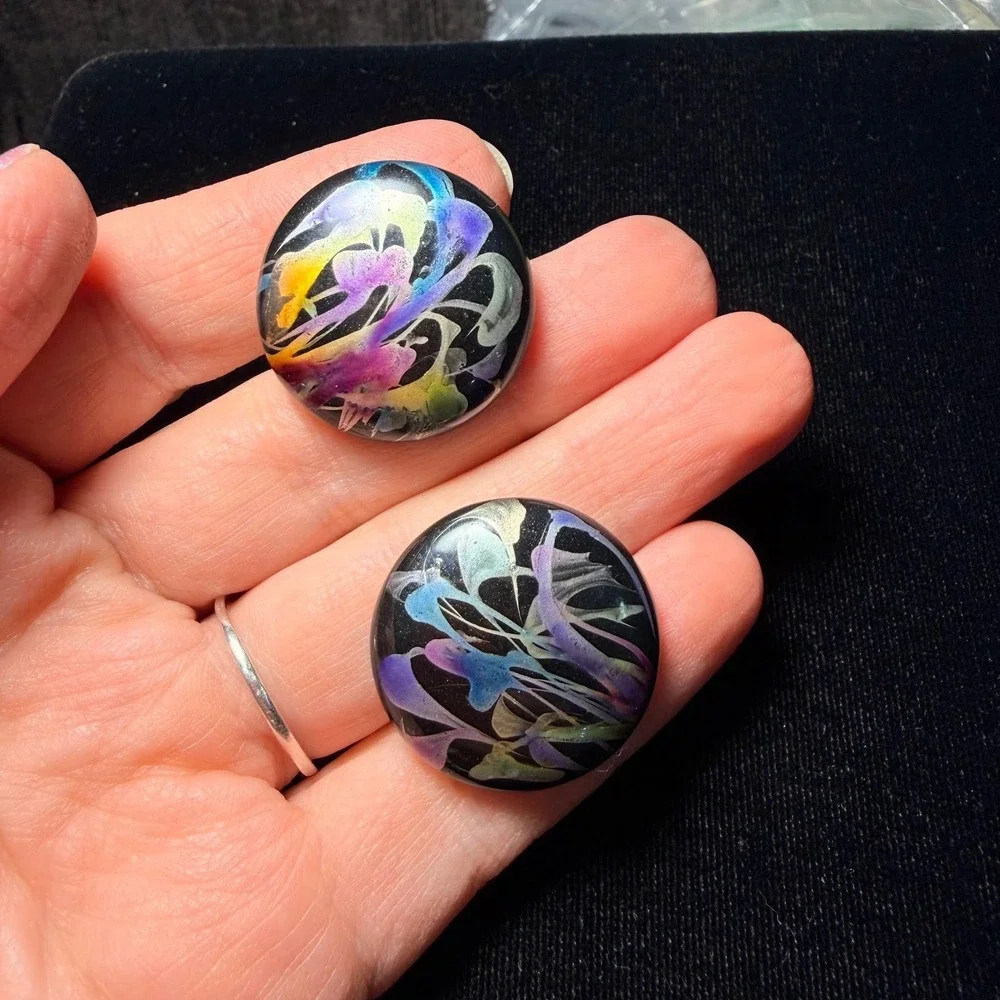 Vintage‎ Style Abstract Rainbow Resin Button Stud Earrings Black Multi Color 80s
